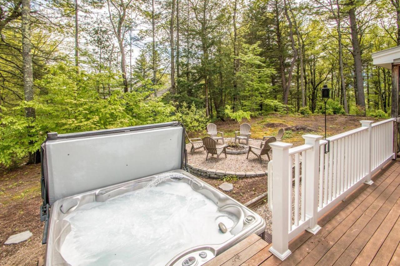 Spacious North Conway Home Ac Hot Tub And Games Exterior photo